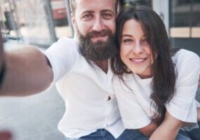 Praktijkverhaal Empatikon Coaching in Veenendaal. Het coachtraject van Tom en Lianne. Dapper verbinding versterken: samen verder